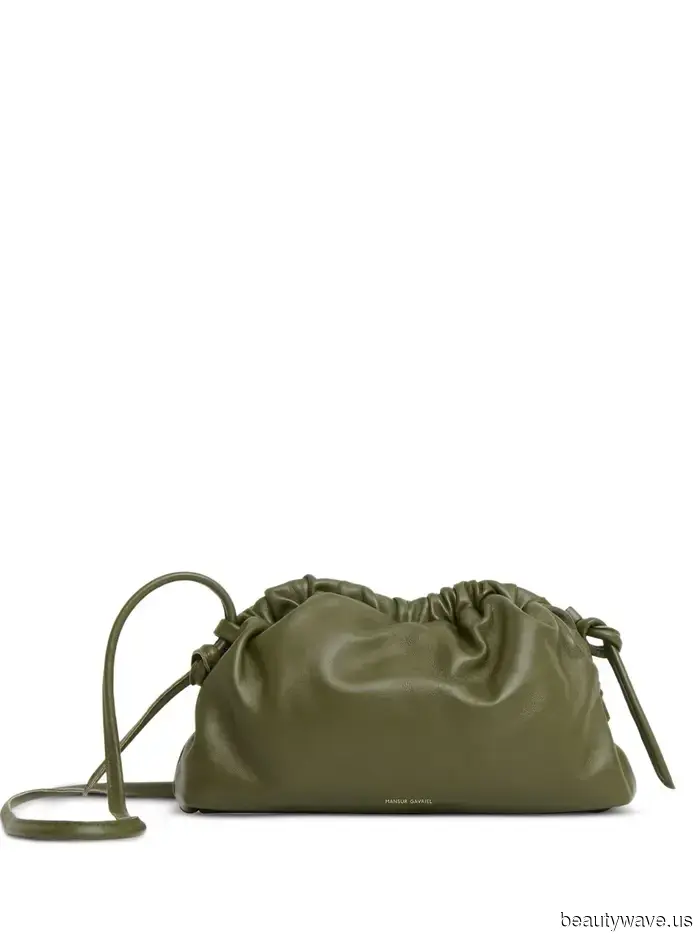 Step aside, Burgundy; this hue is the new trendsetter color—check out these 7 autumn outfits that demonstrate it.