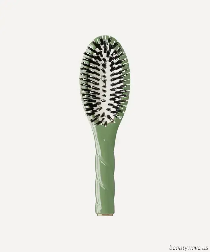 Apologies Labubu, this French hairbrush is the most stylish handbag accessory favored by fashionistas.