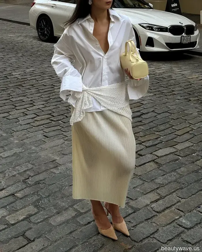 Just so you know: Currently, every fashion enthusiast is opting for this beautiful shoe color rather than black.