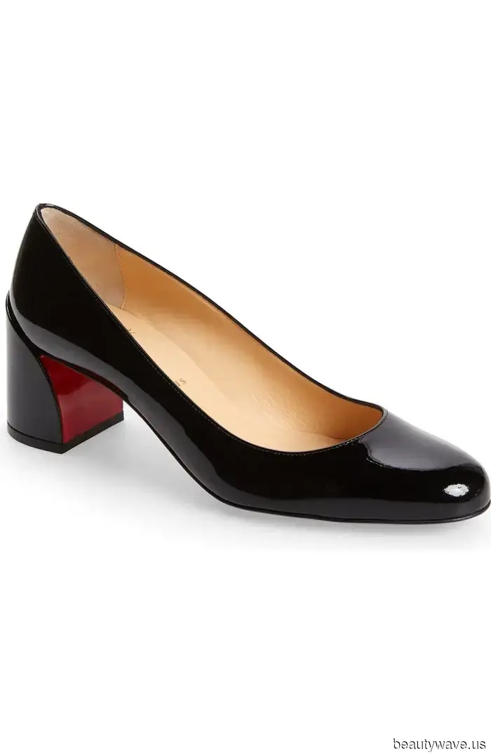 Sostén las Sandalias&mdash;Esta Es la Tendencia de Zapatos para Usar Con Vestidos en Septiembre