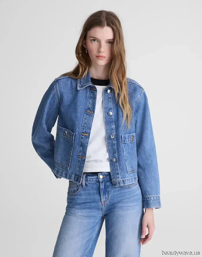 Lindsay Lohan understands that this will forever be the trendiest way to sport a denim jacket associated with millennials.