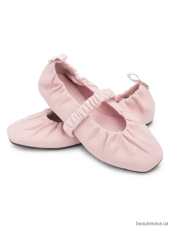 The Chic Flat-Shoe Color Trend That Every It Girl Is Pairing With Shorts and Pants (Hint: It Isn't Red)