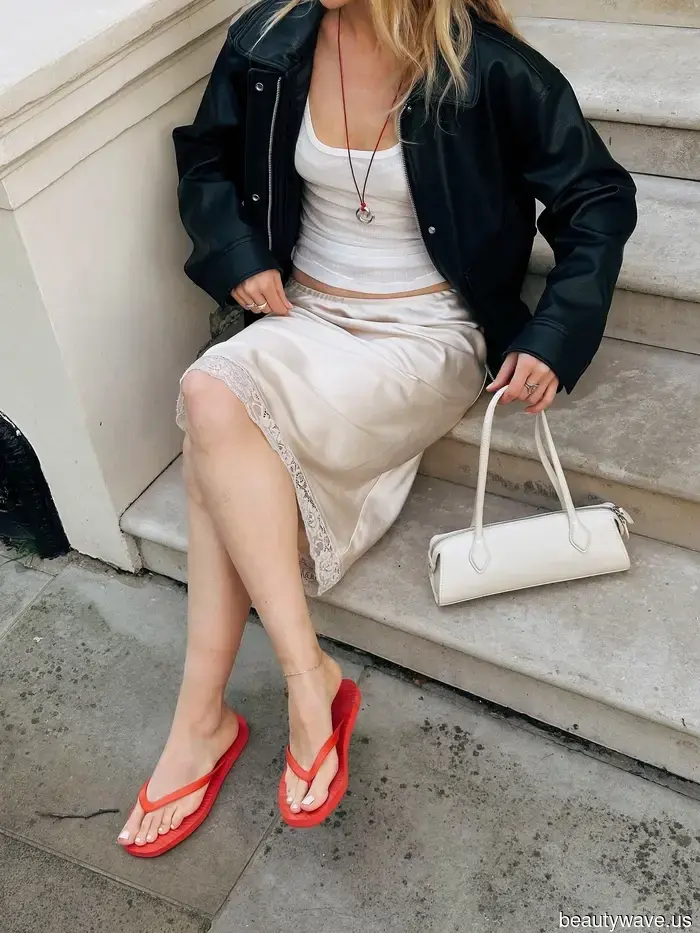 La Gonna Che Le It Girls Indossano Senza Sosta, Insieme a 5 Modi Incredibilmente Chic per Indossare Questo Stile
