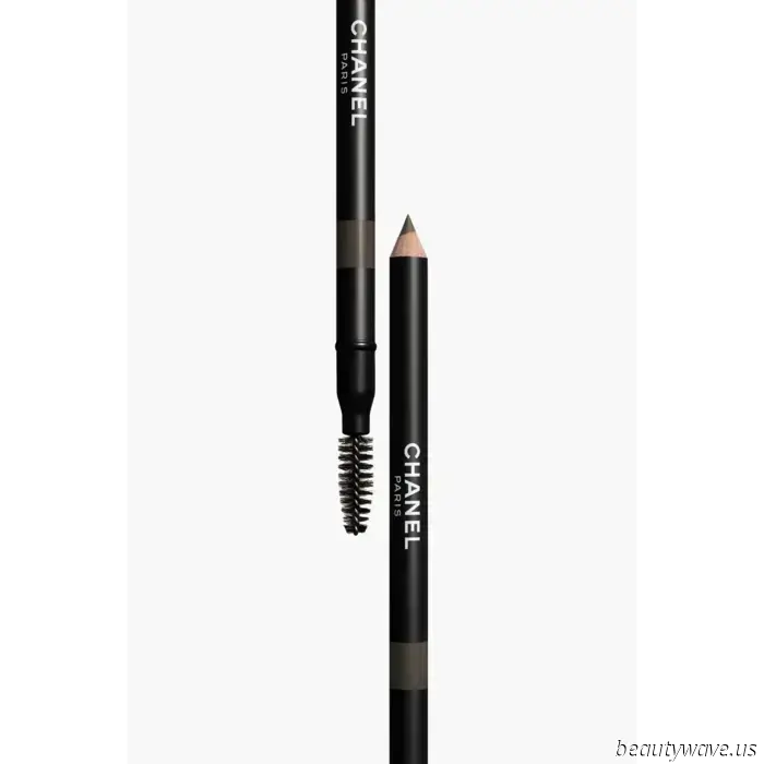 La gente pensa che abbia speso 600 dollari per un appuntamento di microblading, ma in realtà è solo questa penna marrone da 26 dollari.