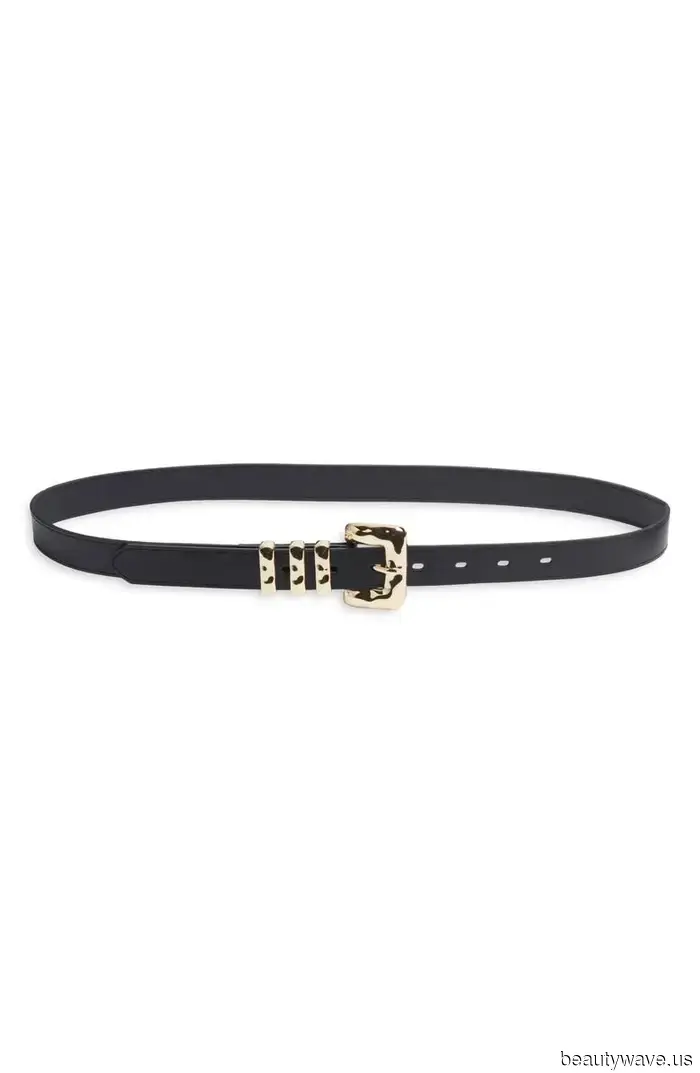 Магазин модных брендов Nordstrom, где люди покупают дорогие базовые вещи, распродан на юбилейной распродаже.