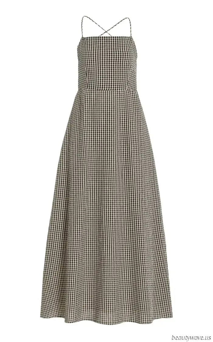 Olivia Rodrigo's ensemble at Wimbledon is reminiscent of the summer uniform.