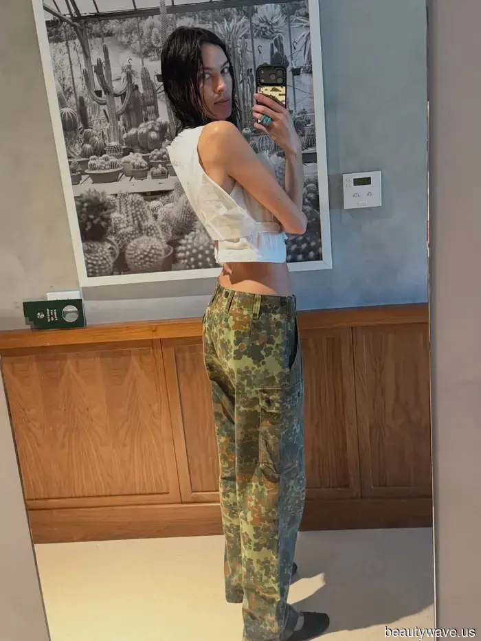 Alexa Chung Recently Donned the Anti-Jeans Trend That I Didn't Anticipate Seeing Her In.