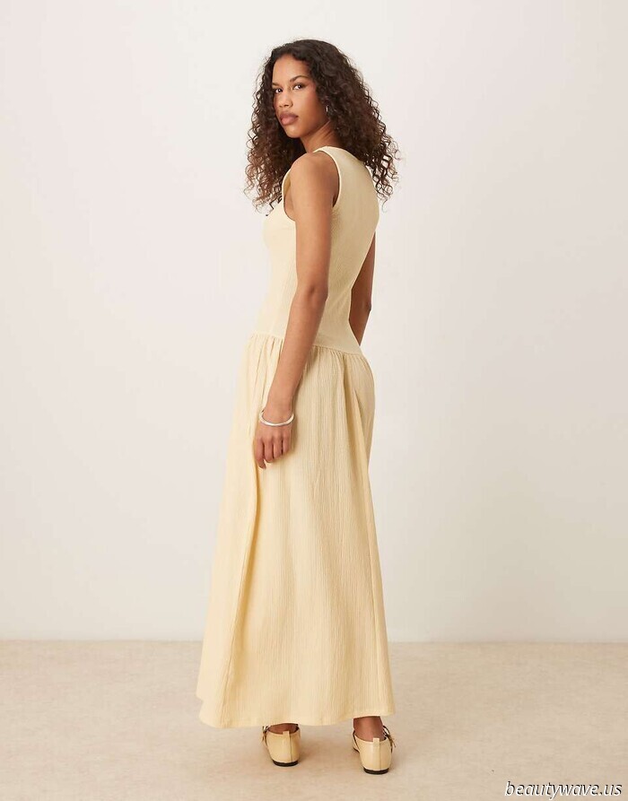 The Dress Detail That’s Subtly Gaining Popularity in London Right Now (and Yes, It’s Functional)