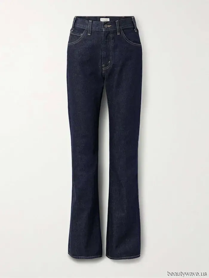 I'll be able to tell you're a fashion enthusiast if I spot you wearing jeans like *this* in 2025.