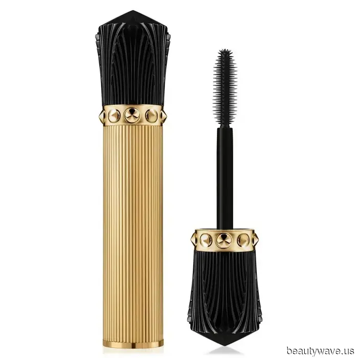 Dua Lipa jura por estos productos básicos aprobados por editores de belleza para un maquillaje fácil y diario.