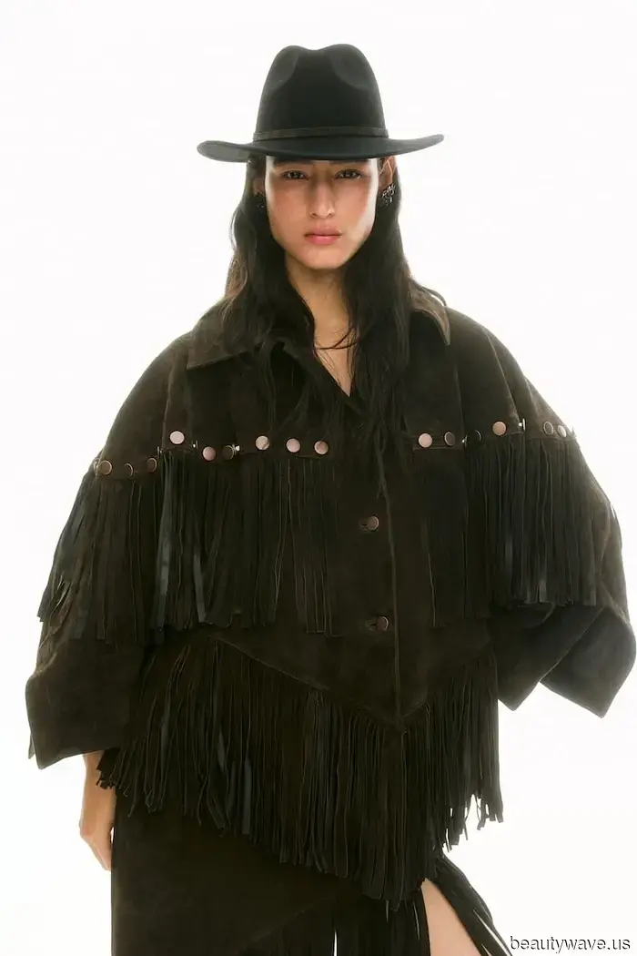 Lorena Saravia spricht darüber, die erste mexikanische Designerin zu sein, die mit H&M zusammenarbeitet, und ihre Empfehlungen für Mexiko-Stadt.