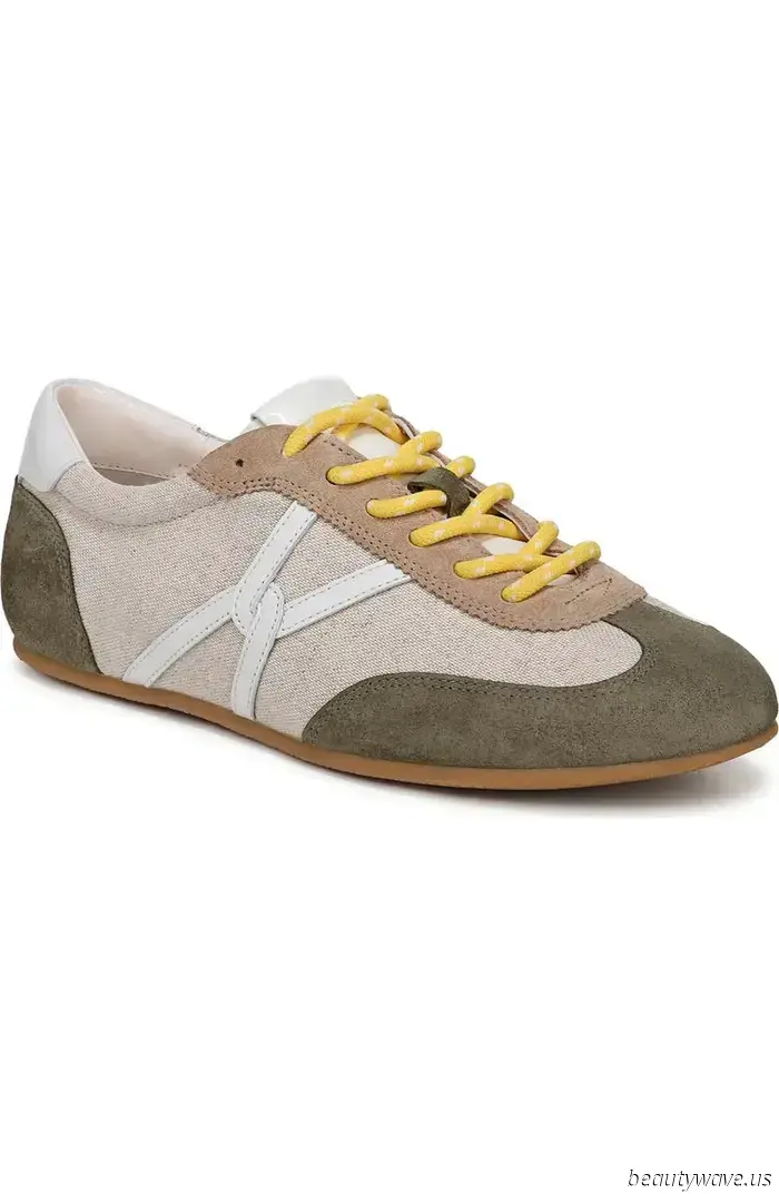 8 zapatillas elegantes para llevar a la oficina, según editoras de moda con estilo