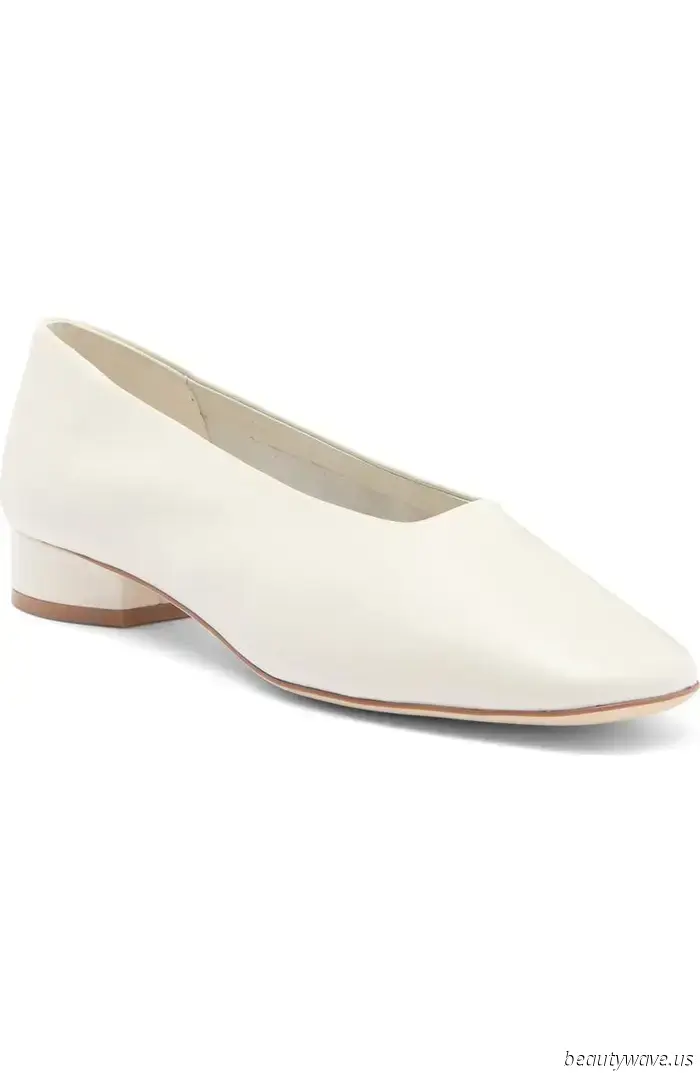 In case you're curious, here are the bag and shoe colors that perfectly complement the powder-pink trend.