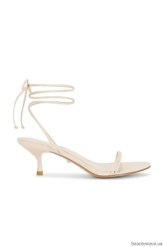 Every stylish person I know is currently sporting this trendy elevated shoe style.