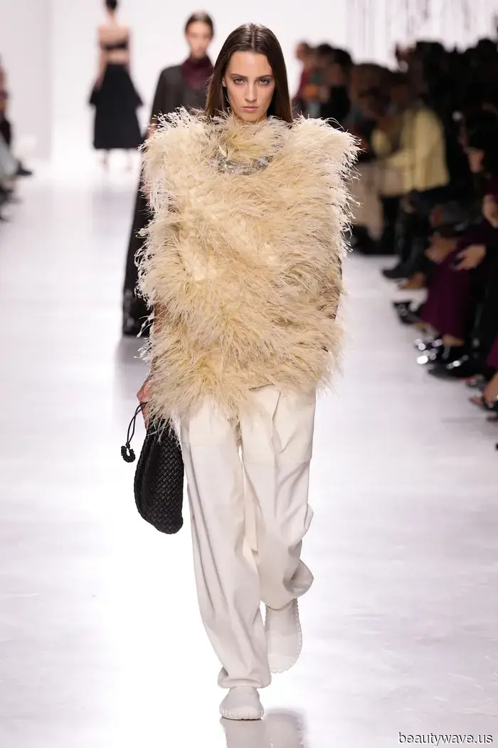 Louise Trotter's Exciting and Impressive Bottega Veneta Debut