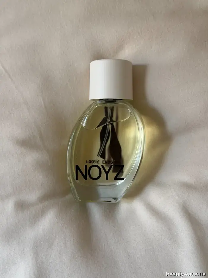 I Discovered the Effortlessly Stylish Little Black Dress of Fragrance Just in Time for Autumn.