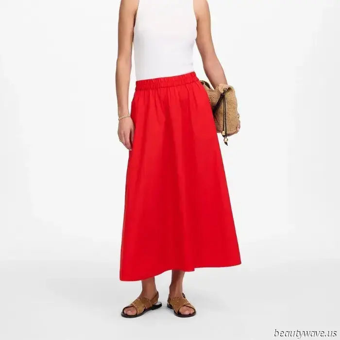 I'm a stylist—here are the 10 summer items I suggest to all my clients.