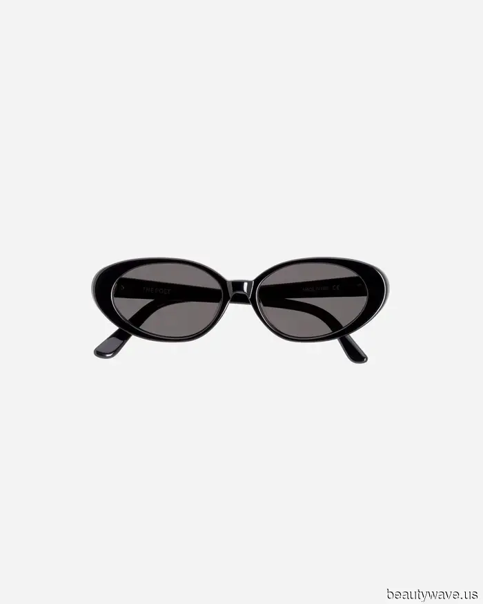 Se indossi la tendenza della gonna al ginocchio esattamente in questo modo, non sembrerai mai fuori moda.