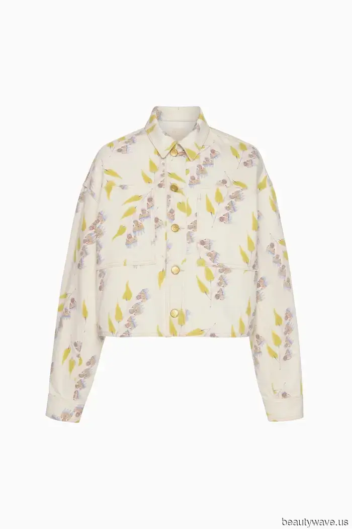 Soy una mamá fashion que trabaja en Nueva York&mdash;Estos son los tops elegantes que uso con jeans y pantalones.