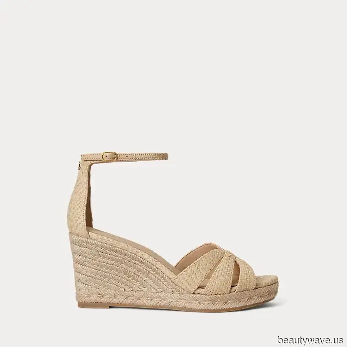 Not Flip-Flops or Fisherman's—This "Outdated" Shoe Trend Pairs Best with White Dresses