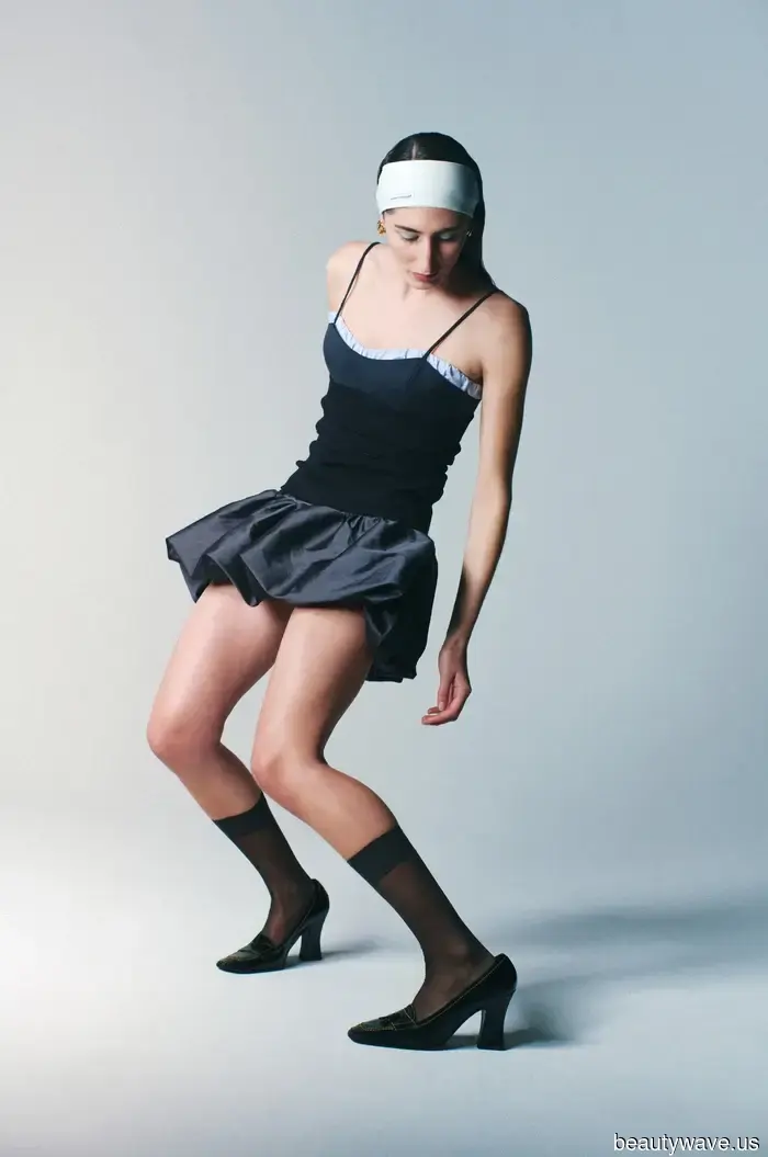 Three Decades Later, These Legendary ‘90s Outfits Still Appear Just as Stylish Now as They Did Back Then.