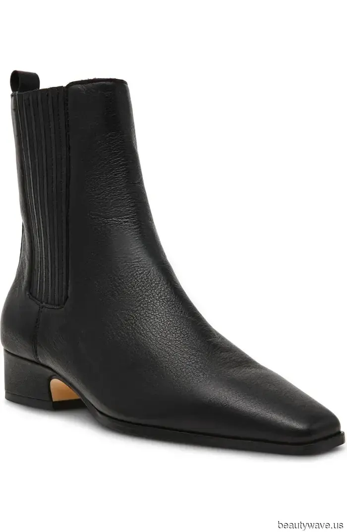 Es mi trabajo encontrar básicos de armario, y estos 35 pares de botas negras son los indicados.