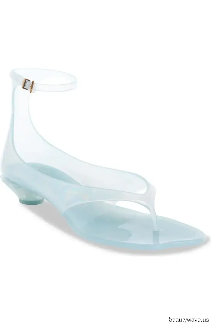 These $40 Gap sandals are just as stylish as the $600 designer pair I've been thinking about since last spring.