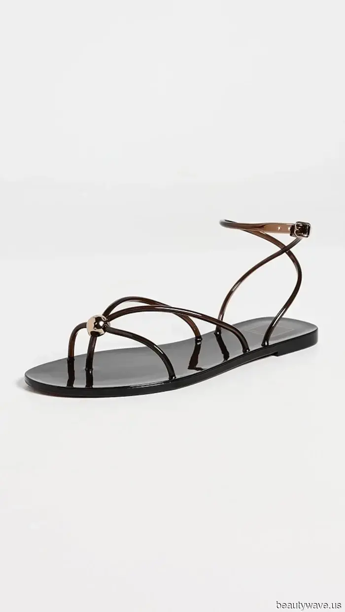 Entschuldigung, aber diese 5 Sandalen-Trends sind offiziell für 2026 out.