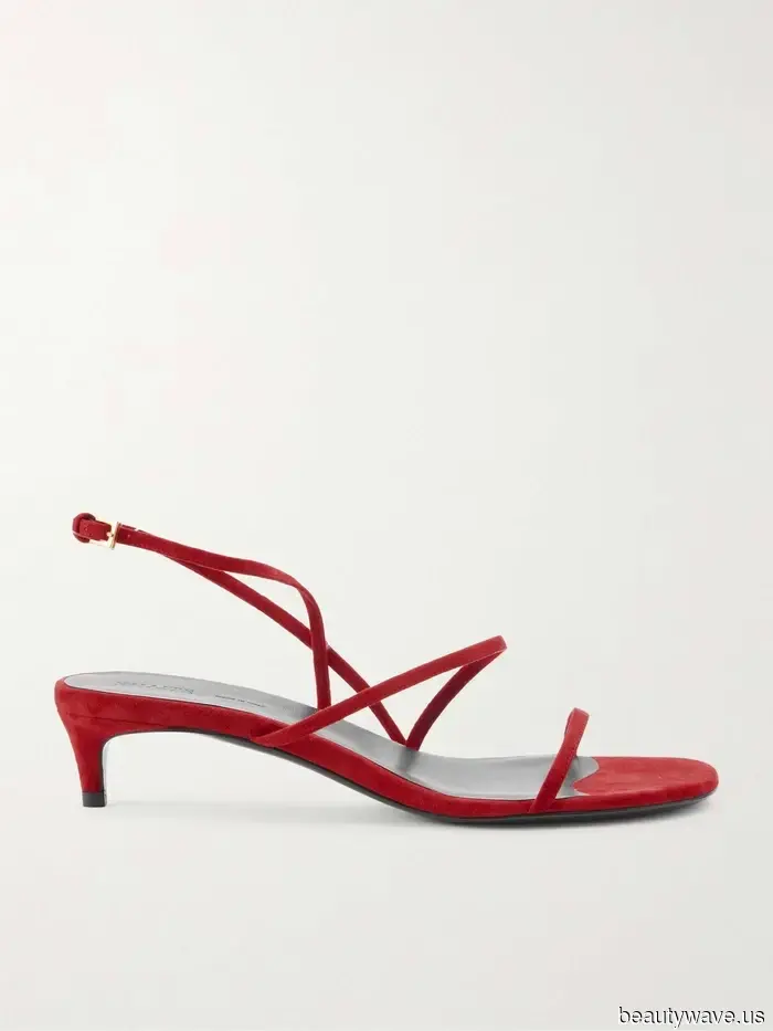 9 Sandalias de lujo que la gente de moda está usando para elevar sus atuendos de verano