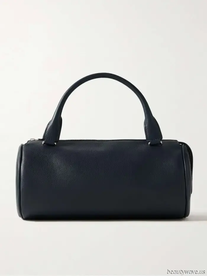 Since the Margaux is currently unavailable, this is the Row bag we're opting for instead.