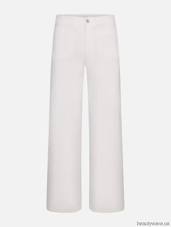 Not Skinny Jeans—Fashion Enthusiasts in Their 40s Are Embracing This Retro Denim Style Paired with Ballet Flats.