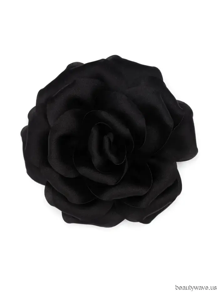 From Kendall to Alexa: Here Are the Celebrity Outfits I'm Emulating to Achieve an Elegant and Stylish Look This Spring.