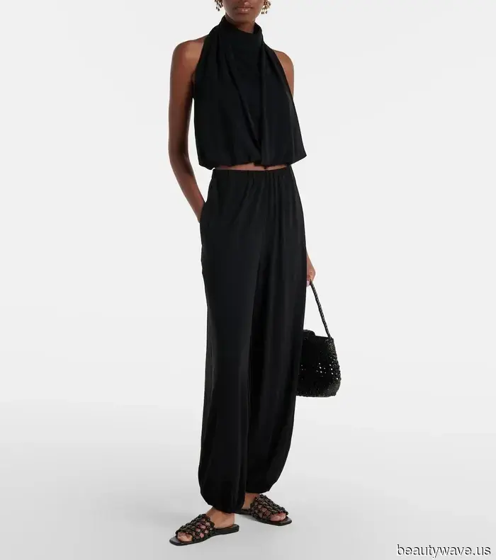 I’ve just returned from Saint Bart's—here’s what stylish women are sporting at the beach.