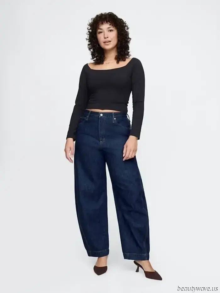 Thanks to Hailey Bieber, this particular pair of Gap jeans is flying off the shelves this week.