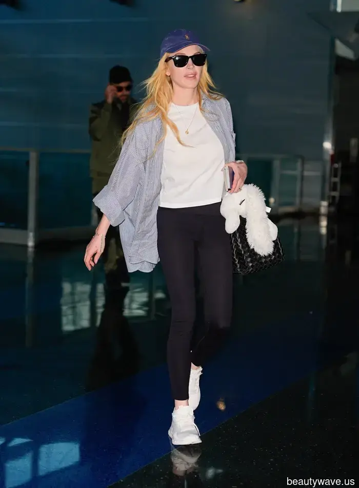 If you plan to wear leggings in 2025, please style them only in these ways, these and these.