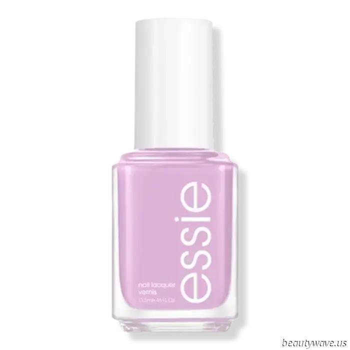 No amarillo mantequilla, no rosa translúcido: el color de uñas más soñador para lucir en verano, según Rihanna y Selena