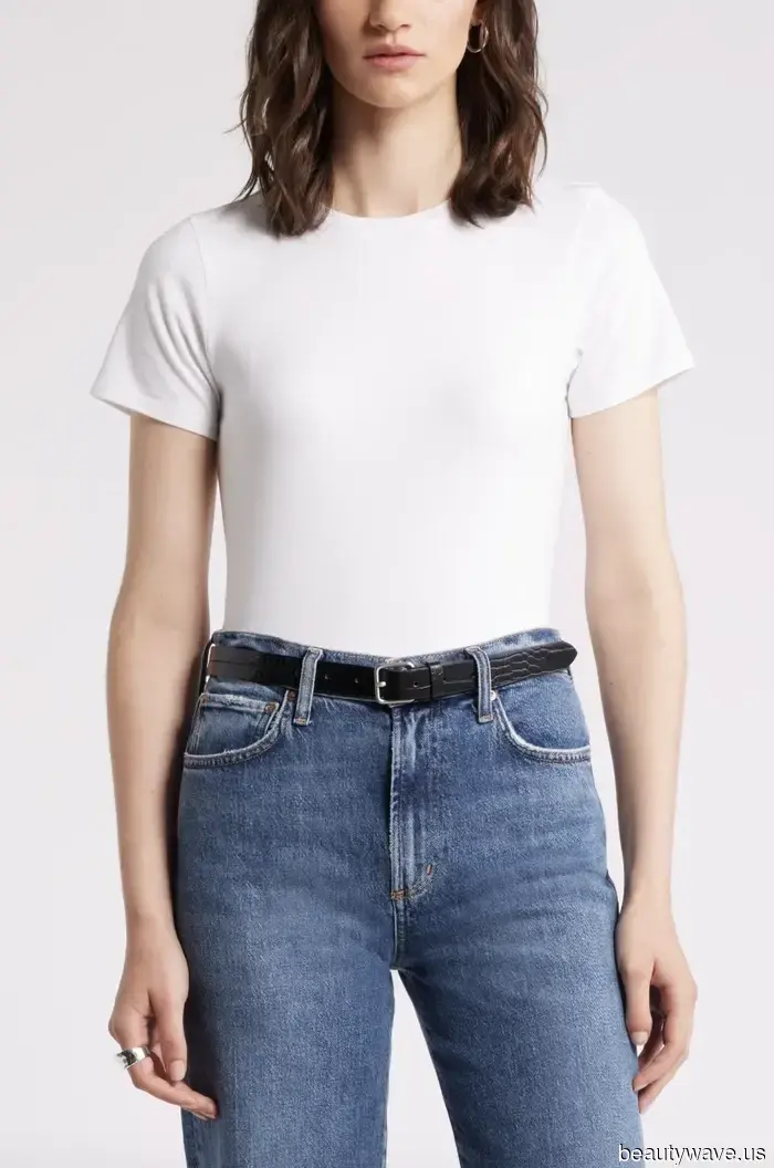 15 Essentials Every Fashionable Woman Understands to Refresh at the Start of the Year