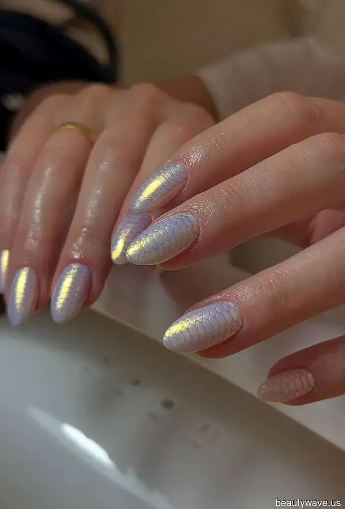 Chrome Nails Aren't Just a Trend; They're a Reflection of My Personality—26 Stylish Designs I've Collected