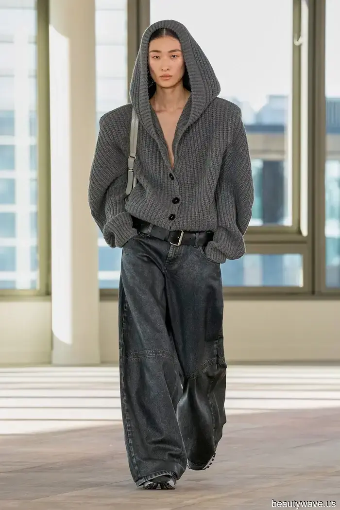 It Appears That Anyone With Excellent Style Is Already Sporting One of These 6 Fall Denim Trends.