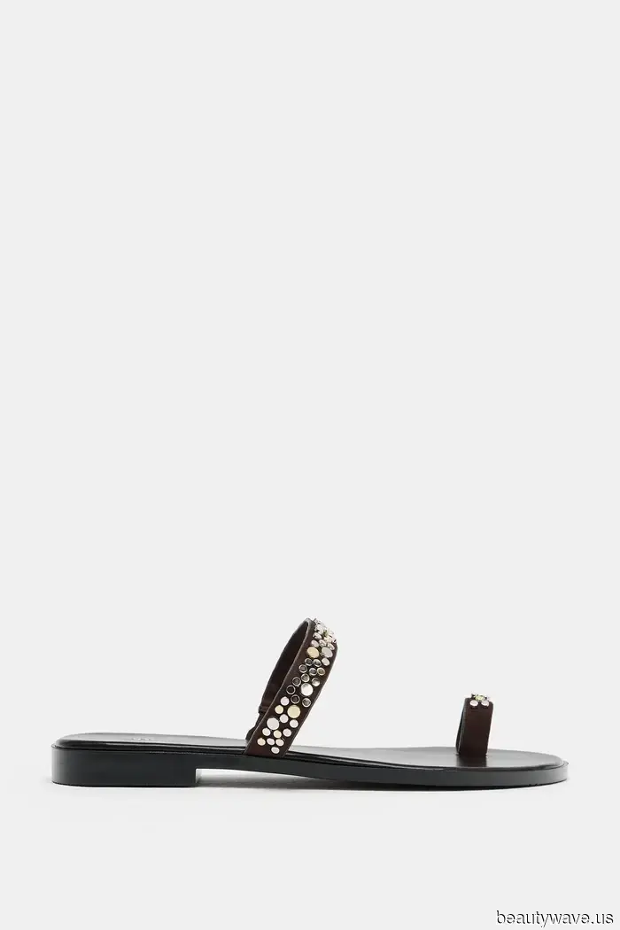 Zara Is Truly Superior in Barcelona—9 Summer Items Stylish European Women Are Already Sporting