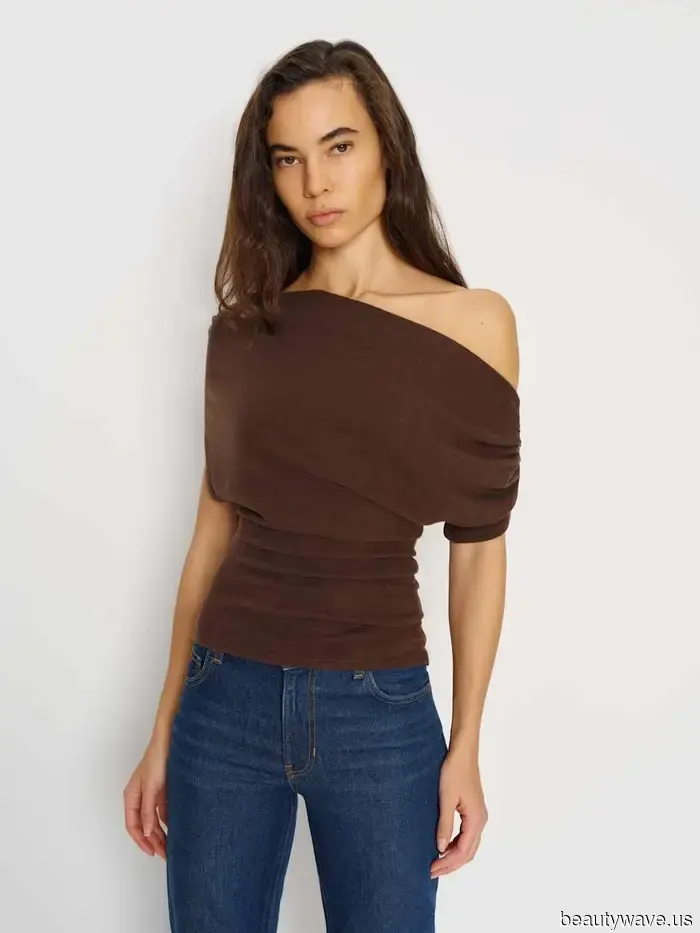 Escribo sobre moda y encontré los básicos más elegantes en oferta para la Semana Cibernética en Reformation, Gap y Madewell.