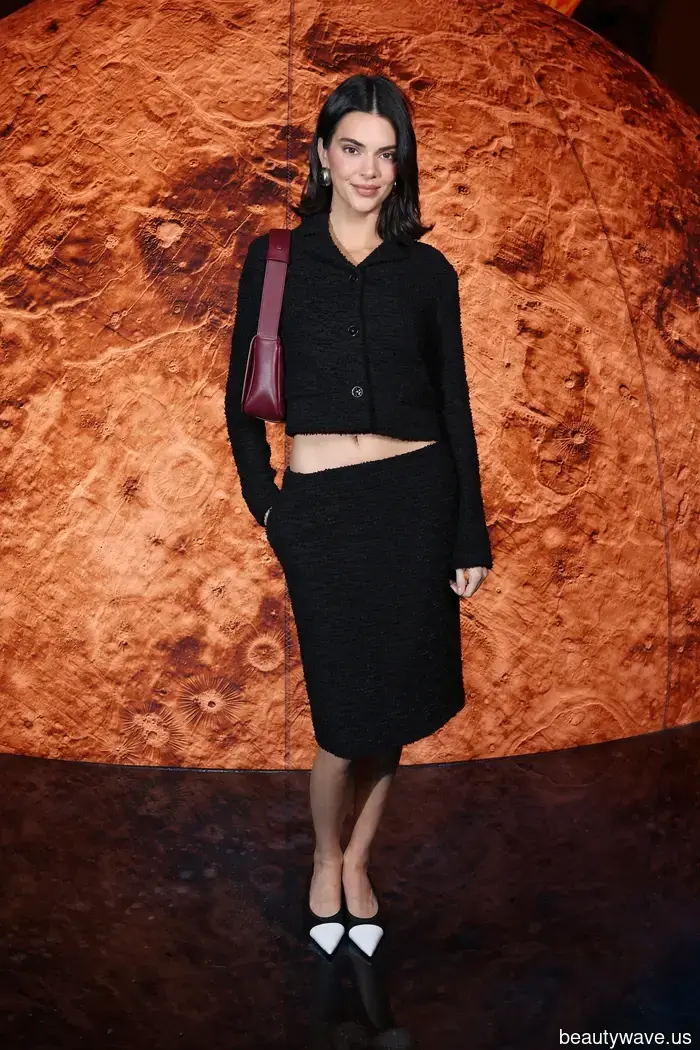 Pencil skirts are making a comeback, and everyone is pairing them with this style of footwear.