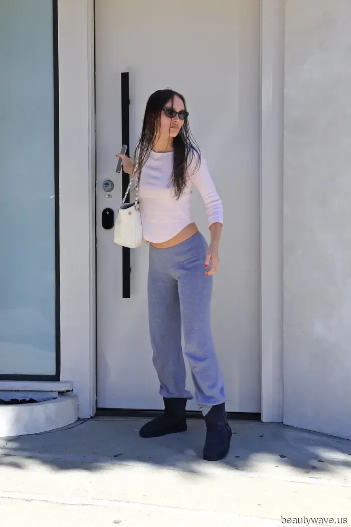 Addison Rae und Lily-Rose Depp trugen die Pant- und Schuhkombination der 2000er, die ein Comeback feiert.