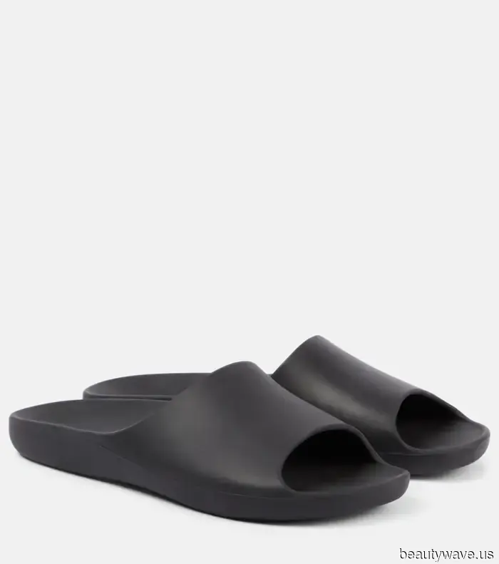 Mi dispiace, Ballerine&mdash;Zoe ha appena indossato la tendenza delle scarpe basse che onestamente non mi aspettavo di vederla indossare.