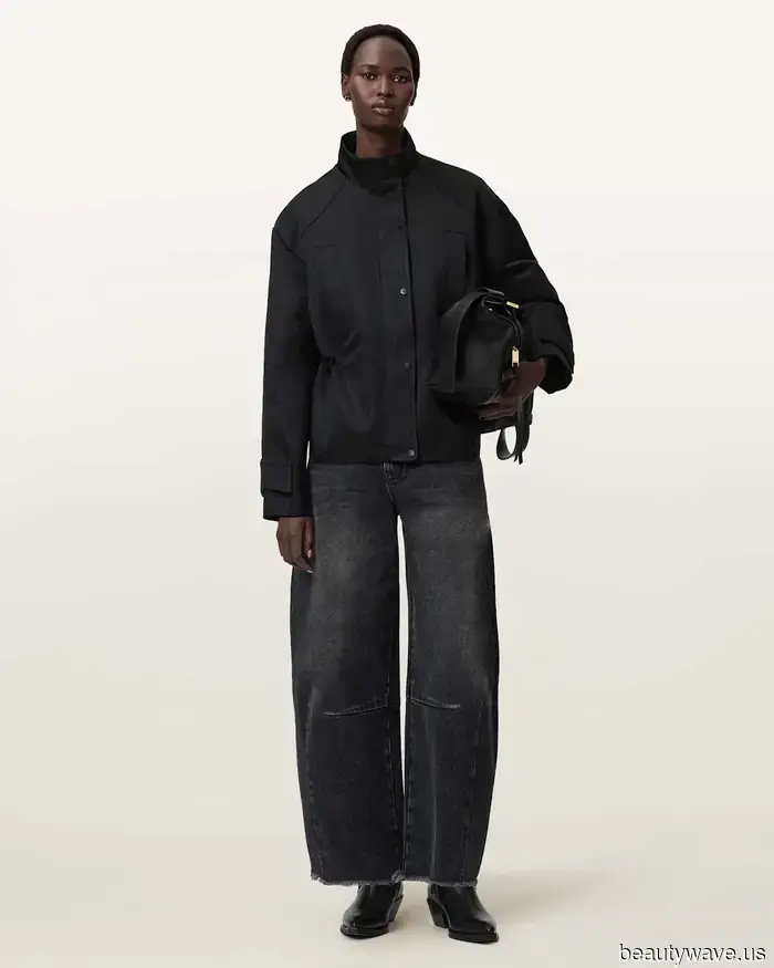 Avvistato a Parigi: Il Trend del Colore Denim che le Donne Francesi Indossano Quando Sono Stufe dei Jeans Neri