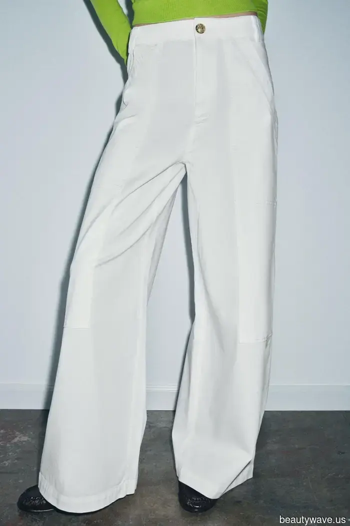 Sighted on the Upper East Side: The Most Stylish White Pants and Flat Shoe Ensemble of the Season