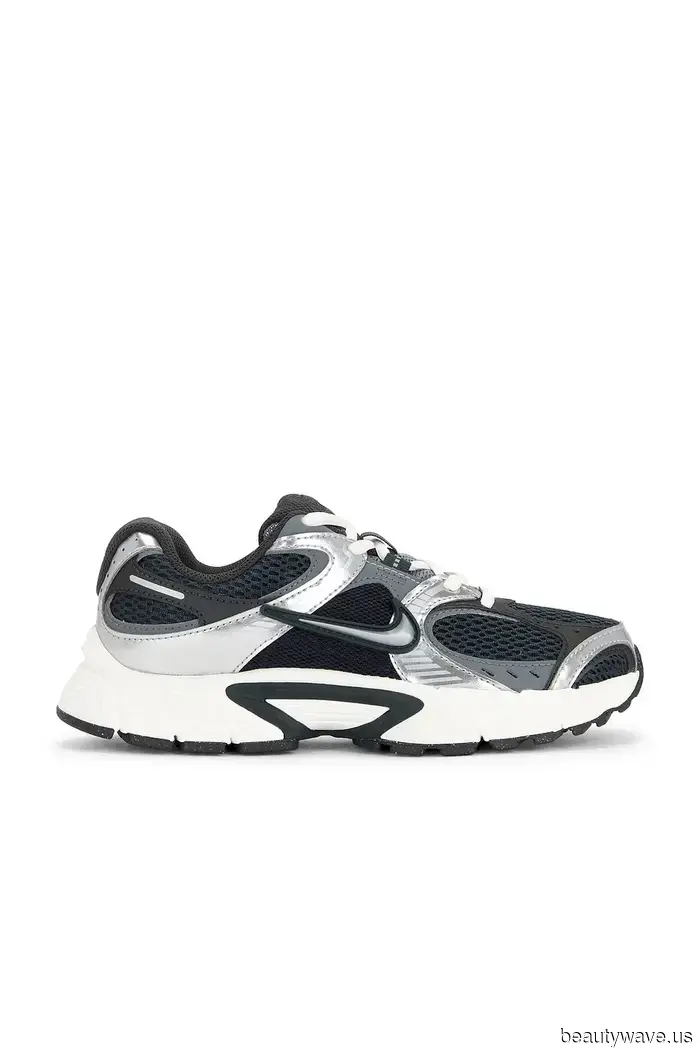 Предметы до 100 долларов, которые я добавляю в свой гардероб перед 2026 годом, чтобы носить с джинсами