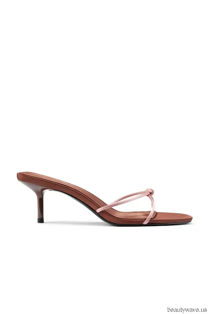 Capri Sweats Are Subtly Gaining Popularity in LA—These Shoes Will Enhance Their Style in 2026
