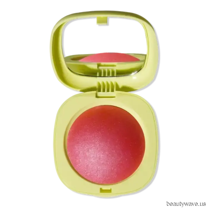 Apologies to my creams and balms—Disco Blush is what I'll be sporting for the time being.