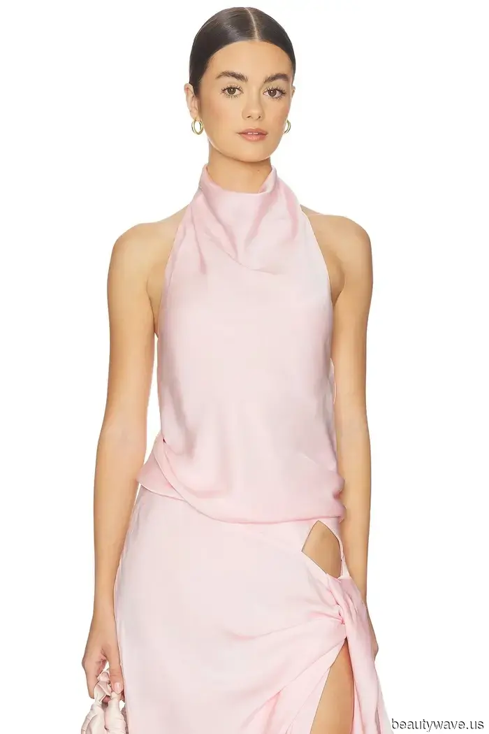 Everyone in NYC is currently sporting this once-outdated skirt trend paired with simple summer outfits.
